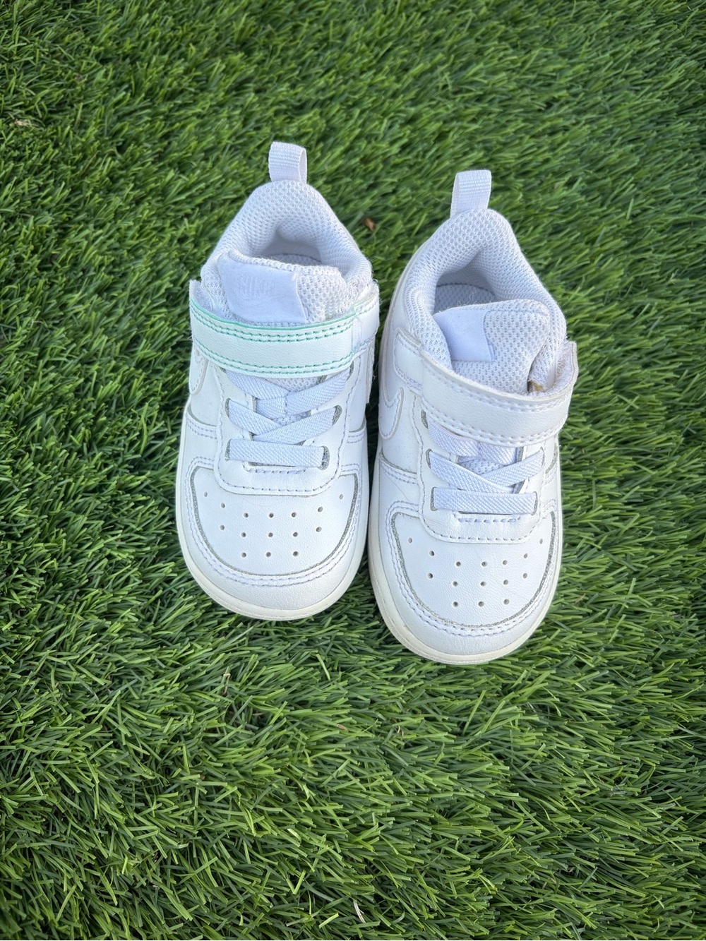 Nike Kids White Sneakers size 5c toddler